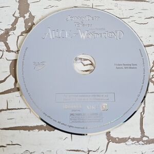 3/$15 Johnny Depp Disney Alice In Wonderland Good Condition Disc Only